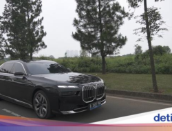 Ternyata BMW i7 Nggak Boros! Segini Konsumsi Listrik Kendaraan Pribadi Langganan Kepala Negara