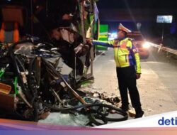 Kendaraan Angkutan Umum Wisata SMP PGRI 1 Wonosari Kecelakaan Ke Tol Jombang, Begini Status Uji Kelaikannya