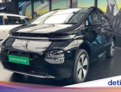 Kendaraan Pribadi Bertenaga Listrik Kembaran Wuling Cloud EV Meluncur, Harga Setara Rp 180 Juta