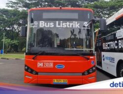 Bukan Cuma Jakarta, Airlangga Minta Kendaraan Angkutan Umum Listrik Dipakai Ke Area Lain