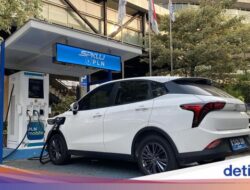 Berapa Biaya dan Durasi Ngecas Kendaraan Pribadi Bertenaga Listrik Neta V?