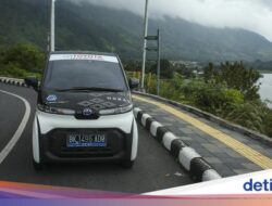 Menikmati Indahnya Danau Toba Tanpa Emisi Didalam Toyota C+Pod