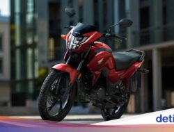 Spesifikasi Naked Sport Mutakhir Honda yang Bisa Gaspol Jakarta-Surabaya Tanpa Mampir SPBU