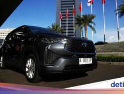 Segini Iuran Wajib Tahunan Toyota Kijang Innova Zenix Bensin Keluaran 2025
