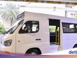 Transjakarta Uji Coba Kendaraan Pribadi Bertenaga Listrik buat Armada Jaklingko