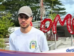 Isi Bensin Eceran, Ini Kendaraan Bermotor Roda Dua yang Dipakai Kevin Diks Di Lombok