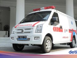 Pemprov DKI Operasikan Ambulans Listrik Pertama