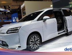 Ini Alasan Wuling Darion Pakai Pintu Geser