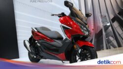 Harga Honda Forza vs Yamaha Xmax Terbaru