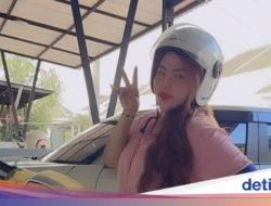 Tentang Vespa Kuning Lisa Mariana dan Aura Kasih