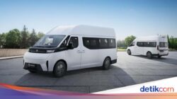 Seberapa Irit Farizon SV buat Kendaraan Niaga?