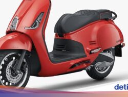 Skuter Retro Mewah Honda NS150LA Meluncur, Harga Rp 39 Jutaan