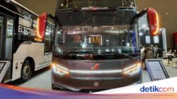 Kendaraan Angkutan Umum Terbaru Juragan99 Trans Meluncur, Punya Bioskop Berjalan