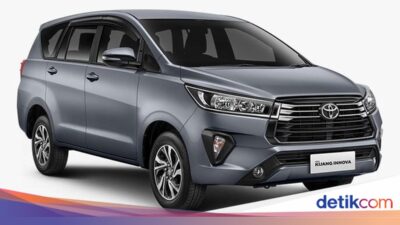 Kijang Innova Zenix vs Innova Reborn Diesel, Laris Mana?