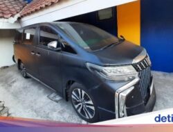Murmer! Lelang Toyota Alphard Mulai Rp 50 Juta, Ada STNK-BPKB